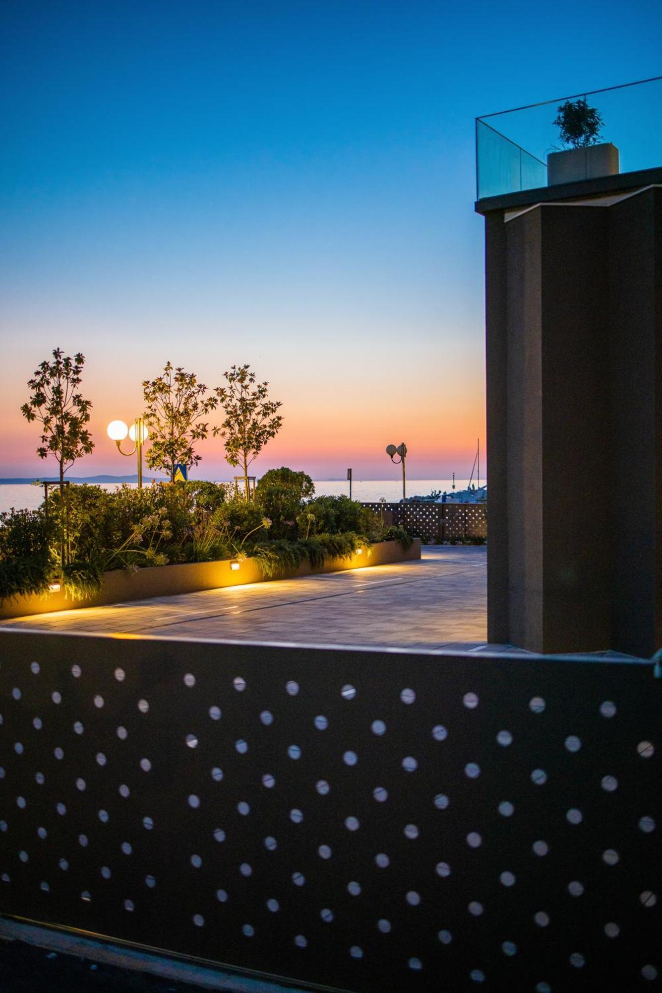 Dedaj - Penthouse Arben Apartment