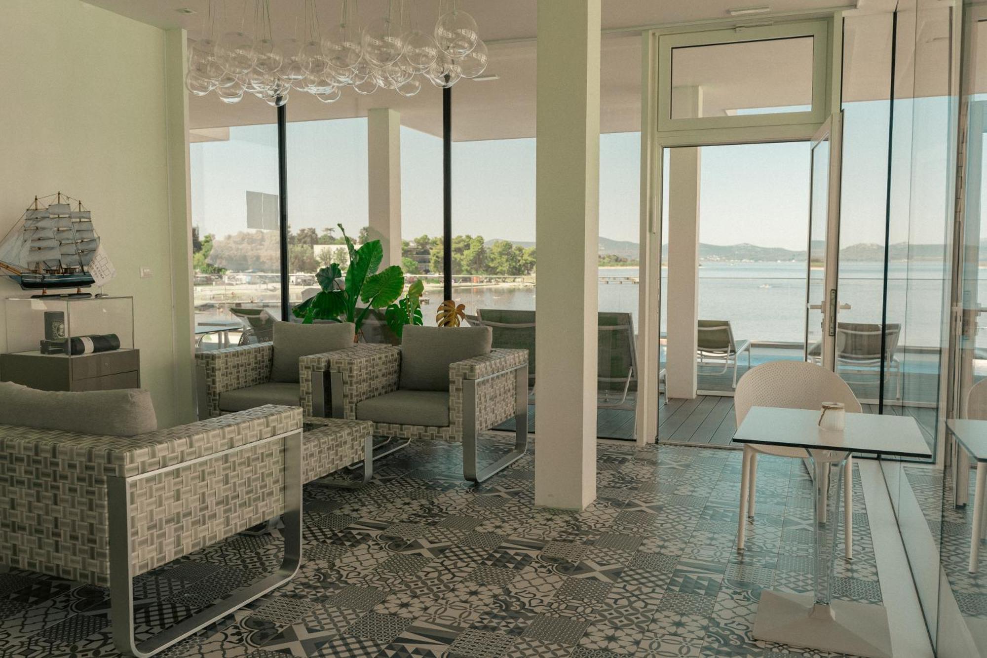 Apartment Dedaj - Penthouse Arben Zadar